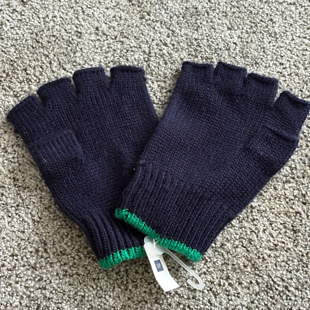 GAP Navy and Green Trim Fingerless Gloves